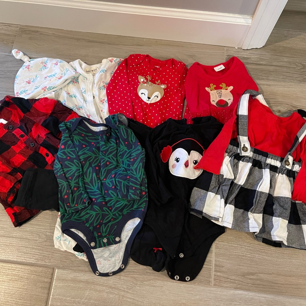 6 month Christmas LOT- (mostly carters)